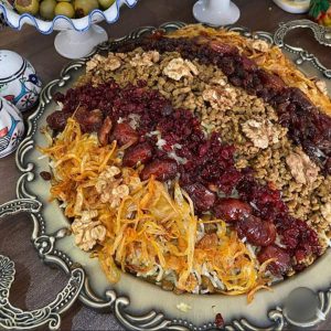 عدس پلو با مرغ ریش ریش